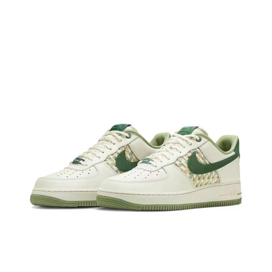 Nike Air Force 1 Low “Light Bone and Gorge Green”