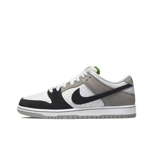 Nike Dunk Low "Chlorophyll"